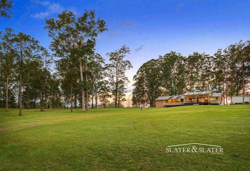 Rural acreage living in appealing location