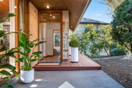 Stunning Mid-Century Lifestyle Brilliance in Tranquil Setting