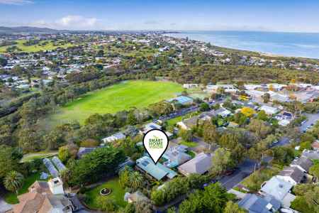RETREAT WITH PLENTY OF CHARM CLOSE TO ALL FACILITIES