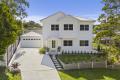 A Refined Coastal Residence with Dual Living Flexibility