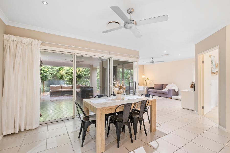 Your Private Family Oasis - Style, Space & a Serene Backdrop