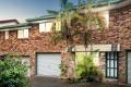 Charming Townhouse - Walk to the Beach!