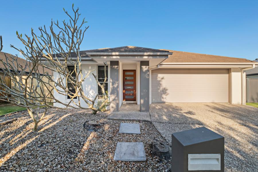 Stylish, Spacious Living in a Tranquil Sippy Downs Neighbourhood