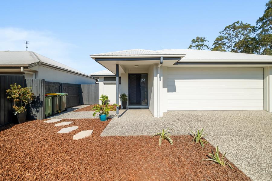 Contemporary Comfort Meets Lifestyle Living 