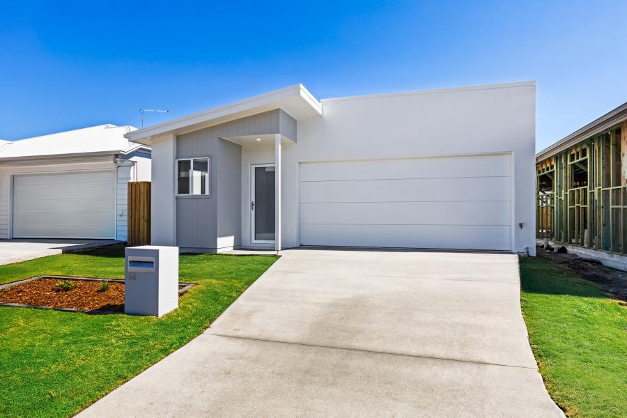 Hot Off the Builder's Press... Palmview Paradise!