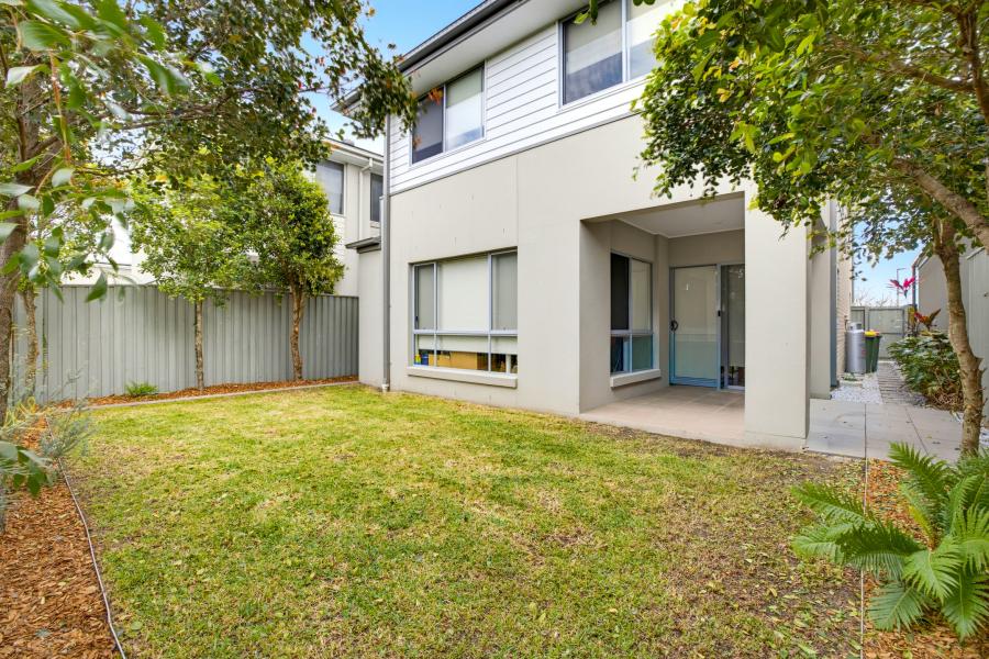 No Rear Neighbours. No Roads to Cross - Just Parkland - Vacant 4-Bedroom Family Home in Harmony