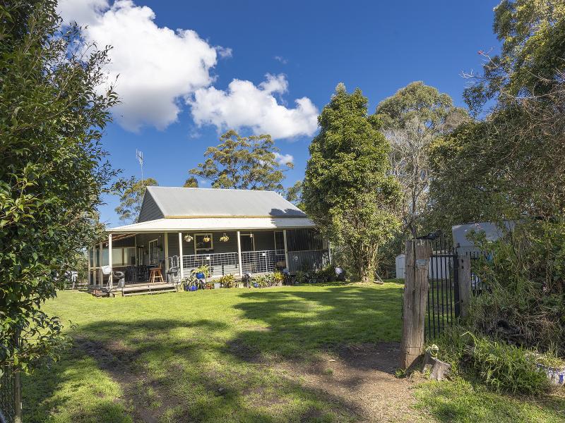 Lifestyle Cottage on Grazing Acres