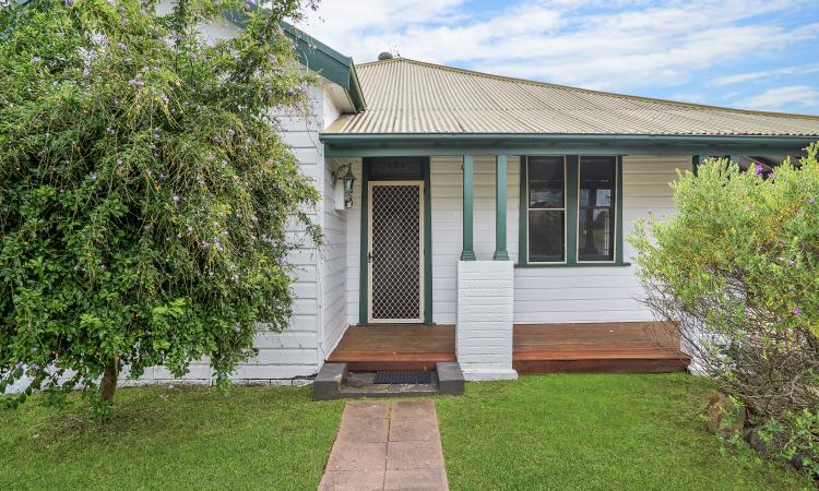 Remodeled Home on Huge Block