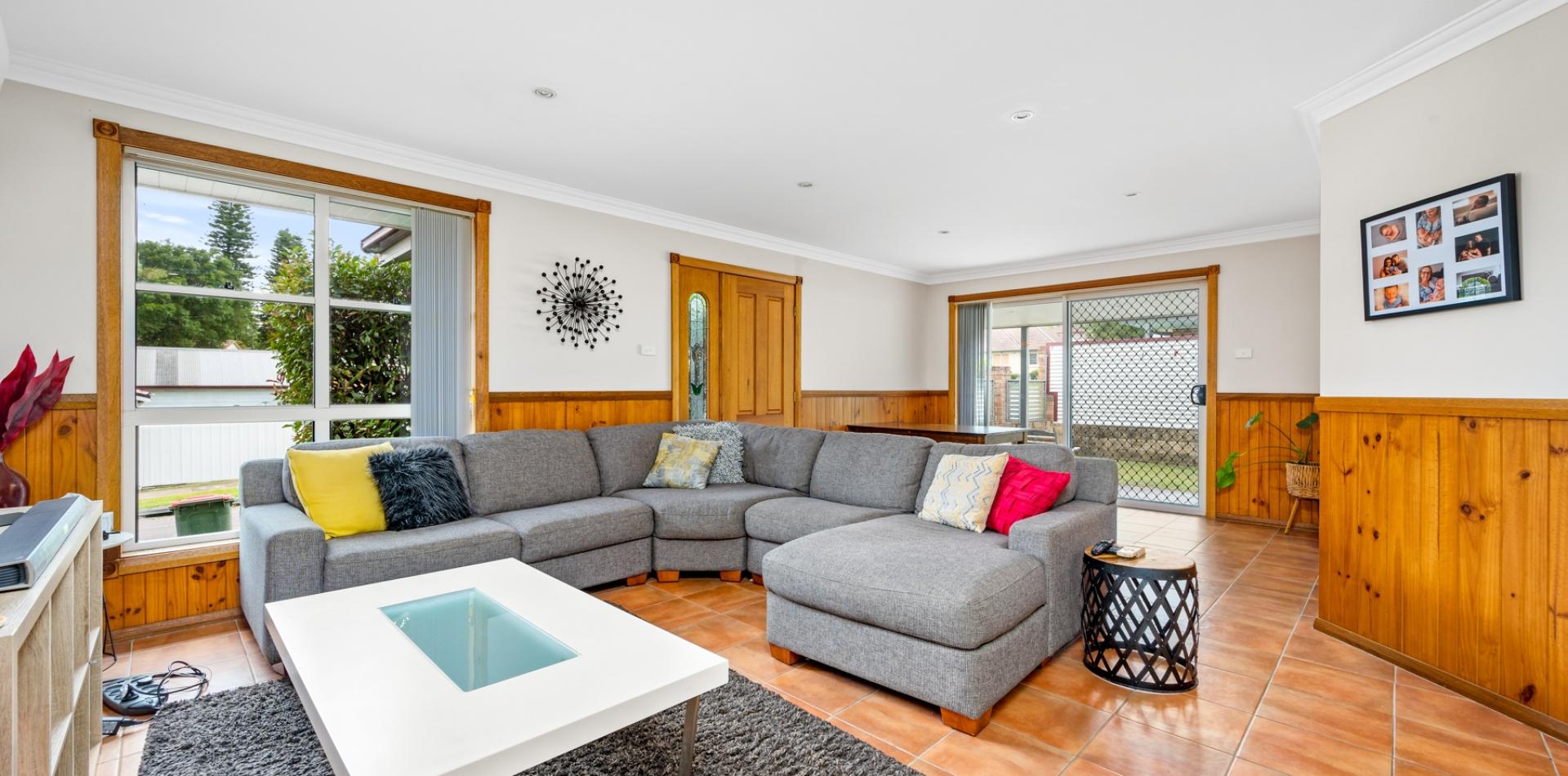 MOTIVATED VENDOR OFFERS INVITED Steve Bates Real Estate