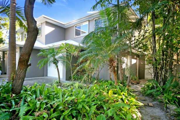 Sunshine Beach Townhouse