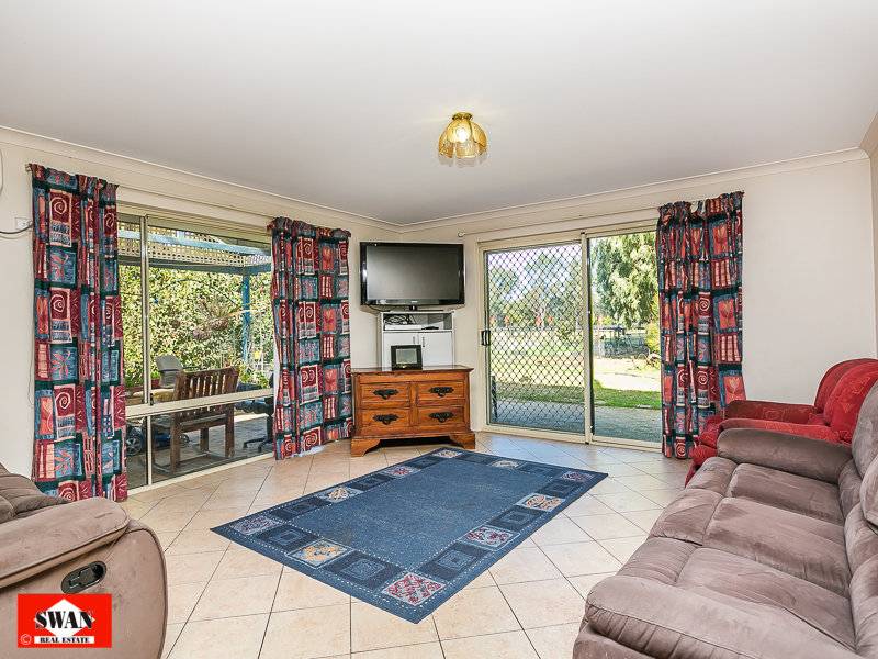 107 Railway Crescent, Millendon - Thumbnail 4