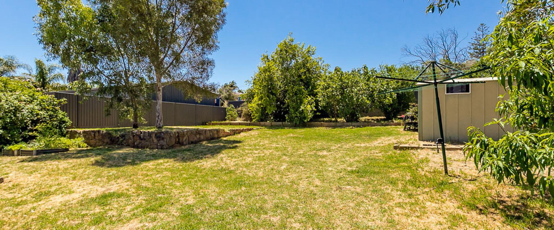 Swan Real Estate OVERLOOKING THE PARK IN ELEVATED LOCATION