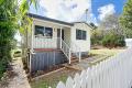 Charming 3-Bedroom Home in Quiet Laneway – Move-In Ready!