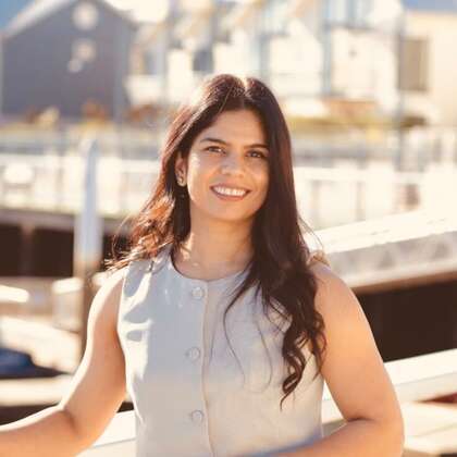 Neha Suyal photo