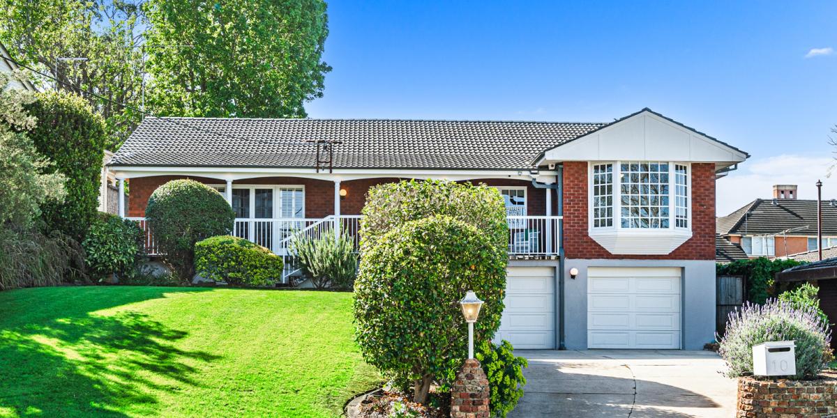 Prestige Living in Blue-Ribbon Oatlands