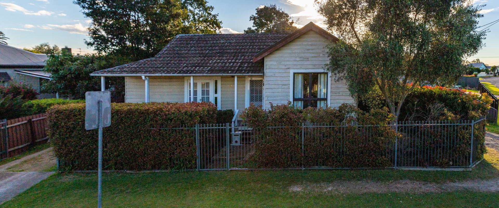 Taylor & Thomas Real Estate Character Cottage