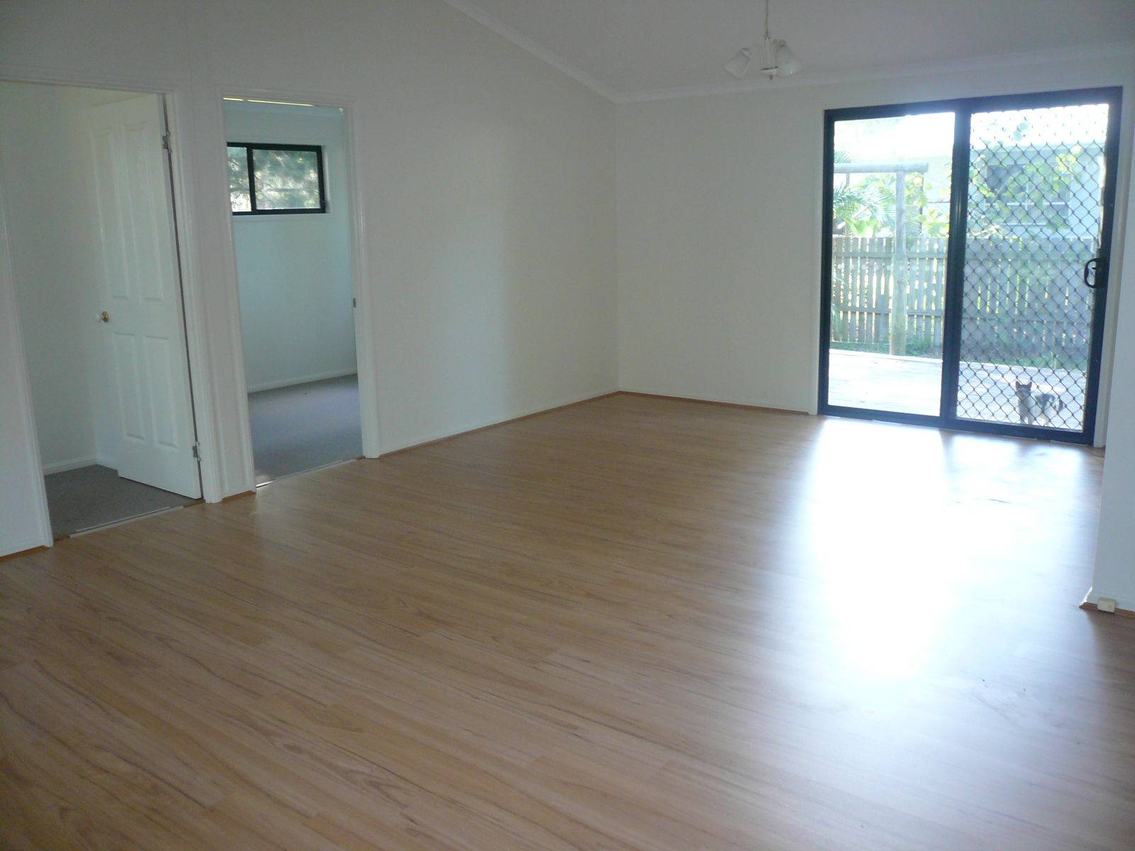 27 Tingara Street, Macleay Island, Macleay Island - Thumbnail 5