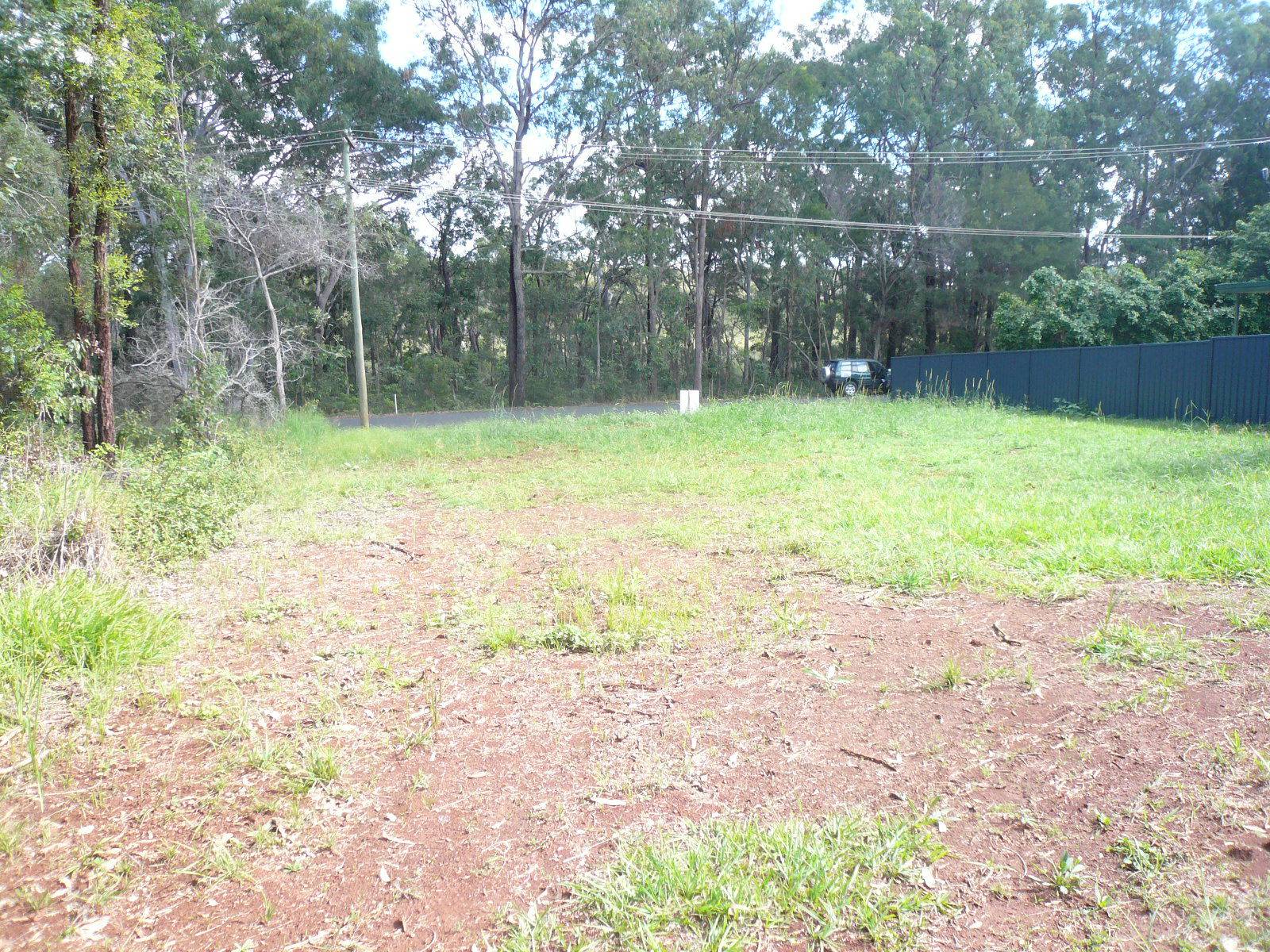 14 Waterside Drive, Macleay Island, Macleay Island - Thumbnail 3