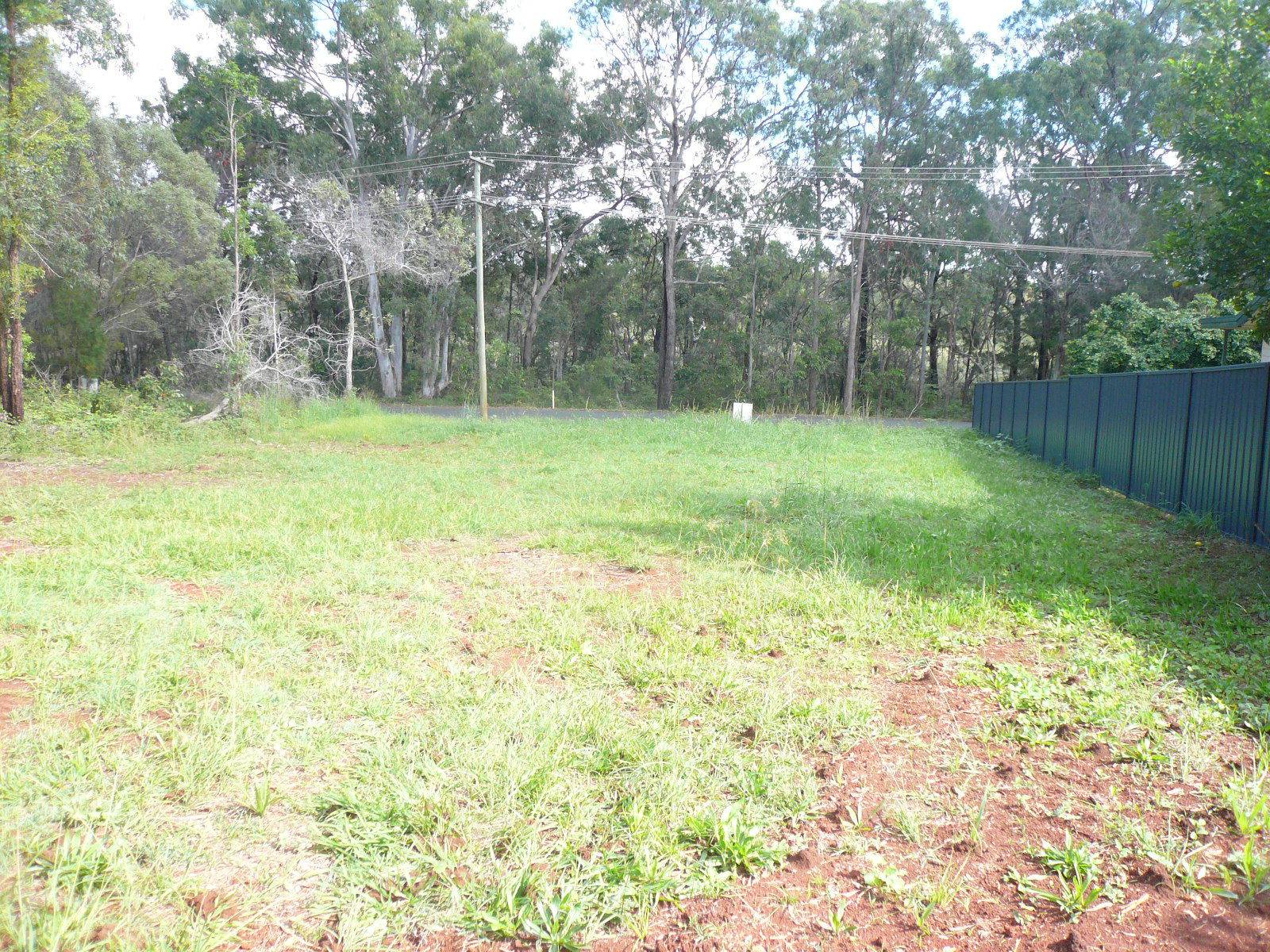 14 Waterside Drive, Macleay Island, Macleay Island - Thumbnail 4