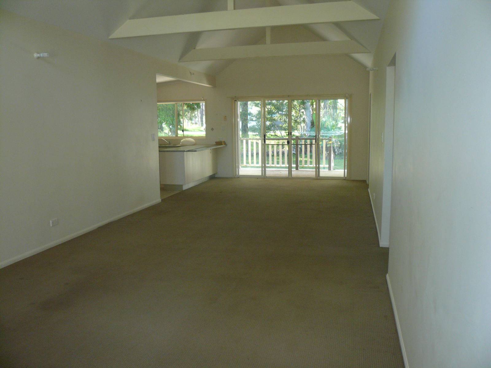 32 Nugent Street, Macleay Island, Macleay Island - Thumbnail 3