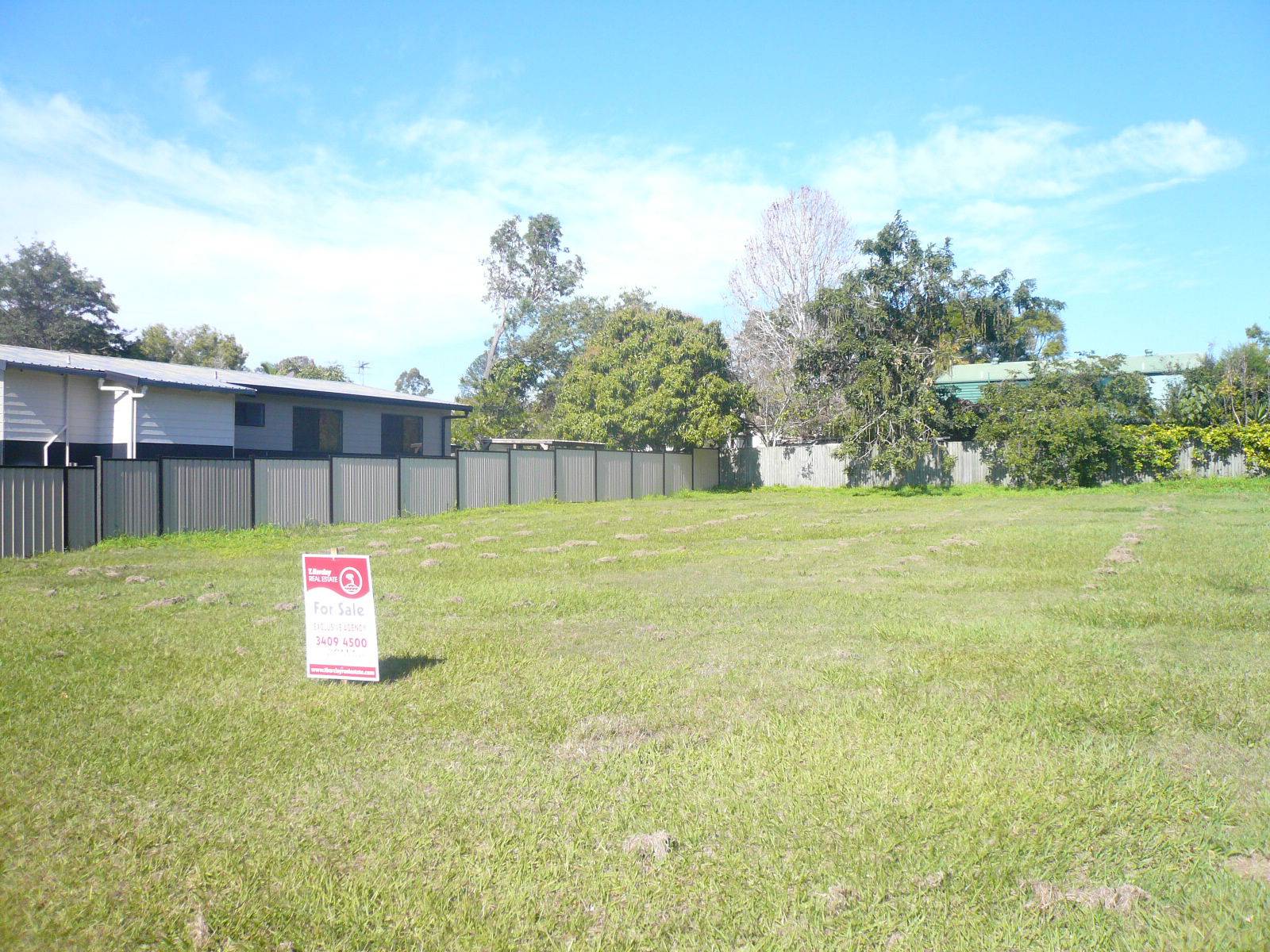 12 Francis Road, Macleay Island, Macleay Island - Thumbnail 2