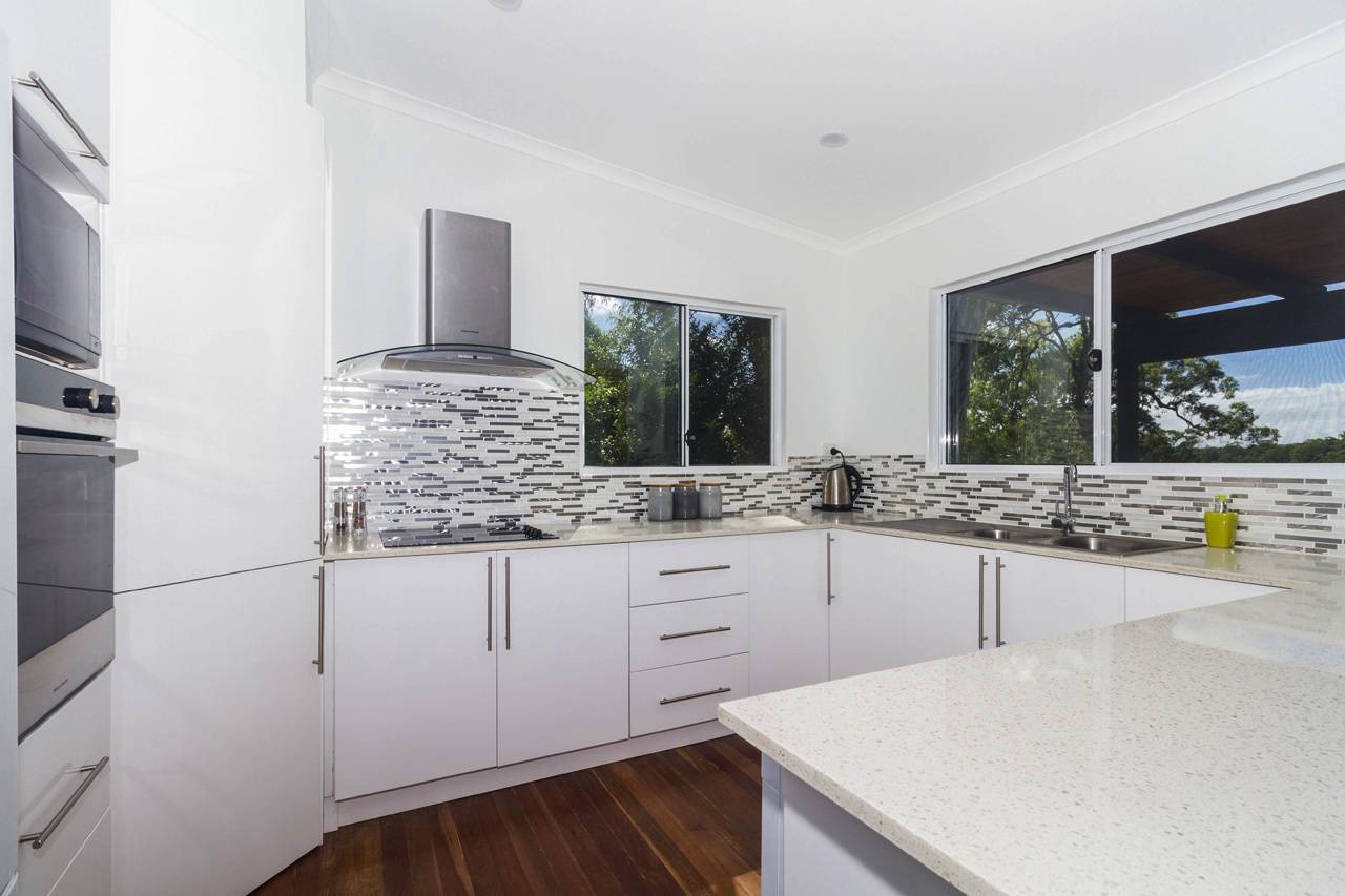 2 Waterside Dr, Macleay Island, Macleay Island - Thumbnail 8