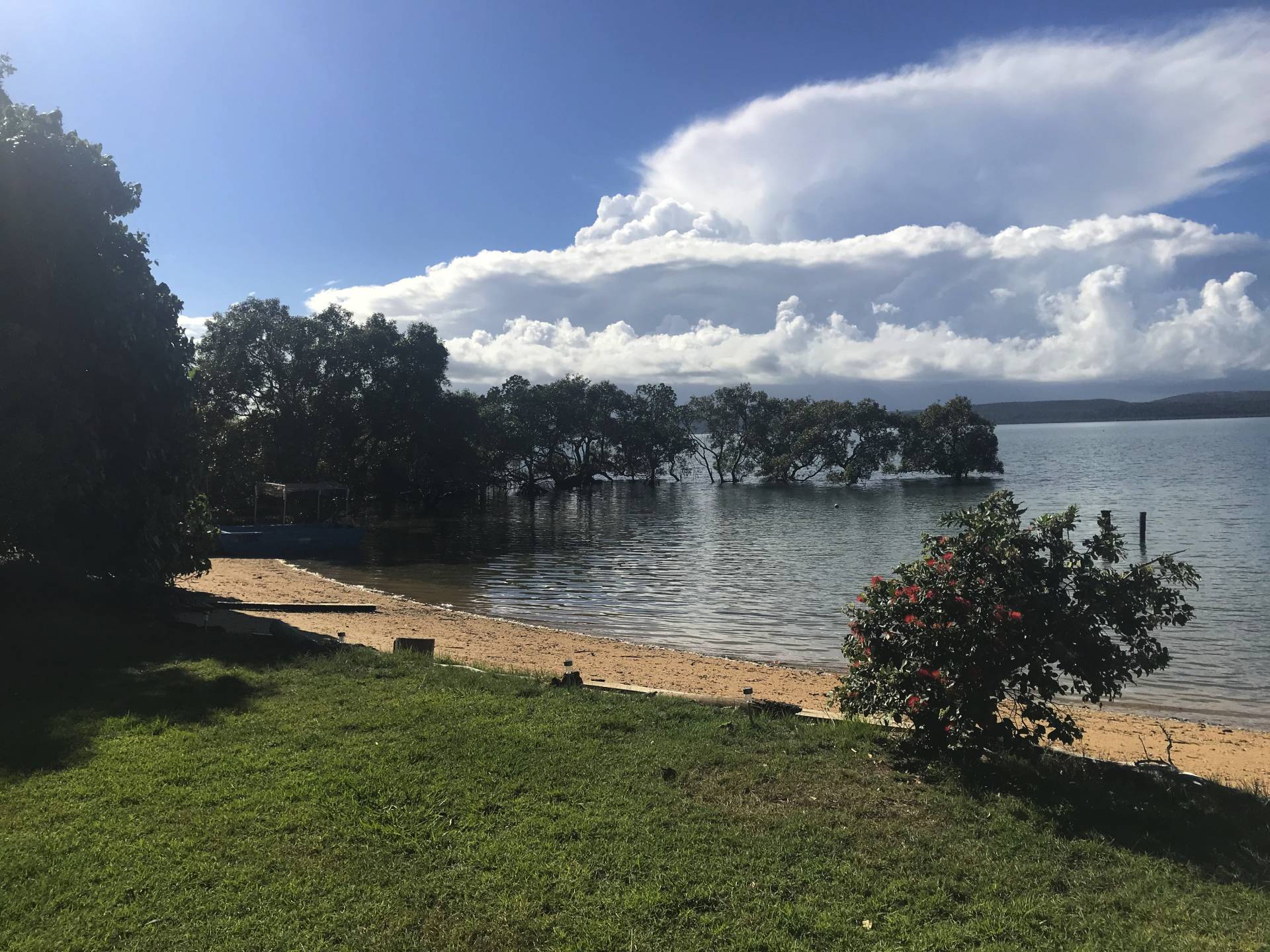 20 Koonwarra Pde, Macleay Island, Macleay Island - Thumbnail 2