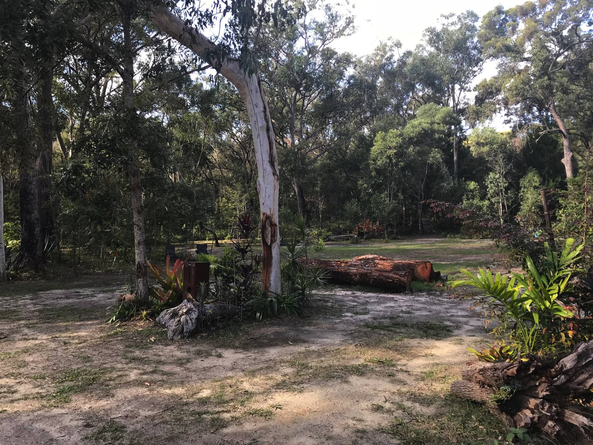 12-16 Dinjerra St, Macleay Island, Macleay Island - Thumbnail 2