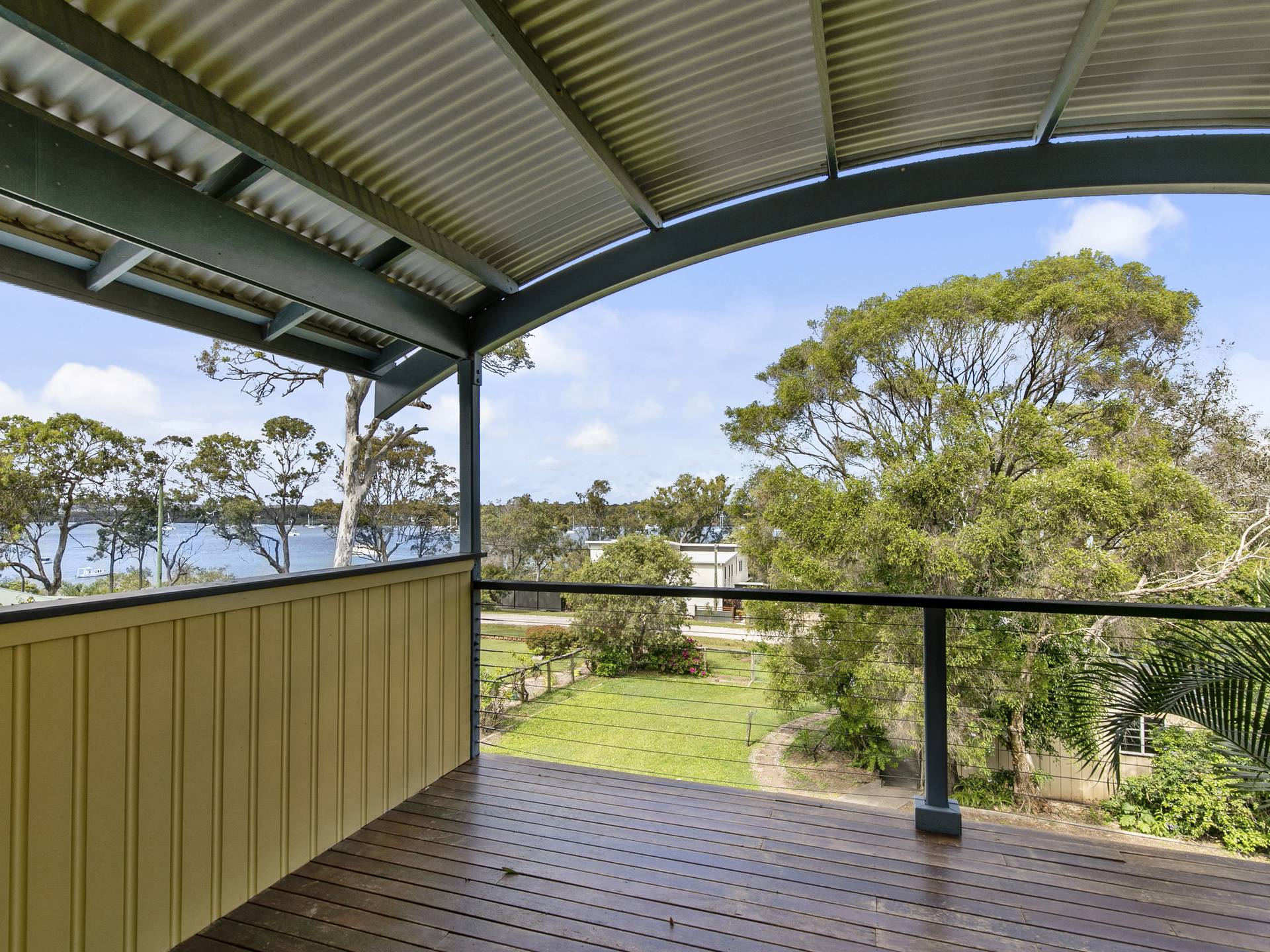 55 Scarborough Tce, Macleay Island, Macleay Island - Thumbnail 2