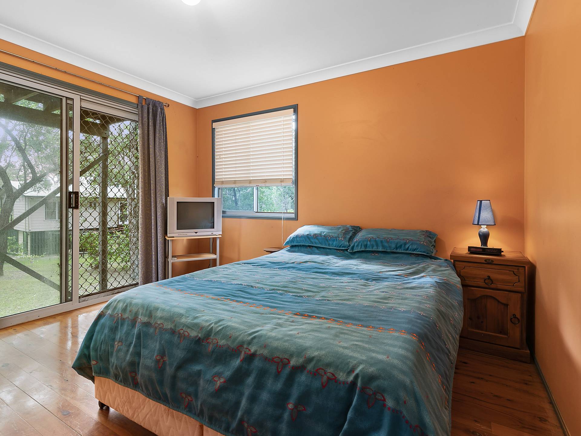 21-23 Wharf St, Macleay Island, Macleay Island - Thumbnail 4
