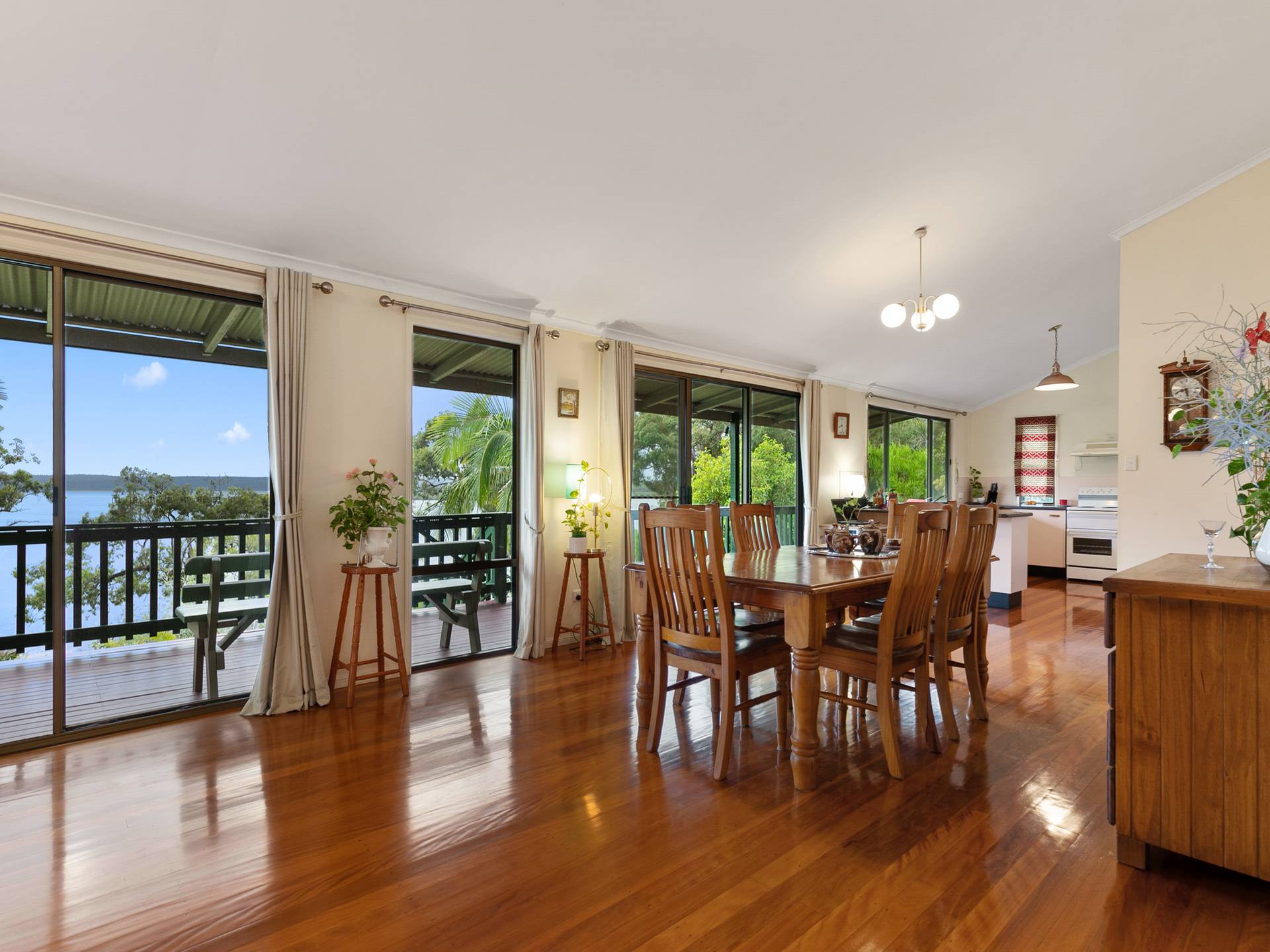 20 Weeroona Ave, Macleay Island, Macleay Island - Thumbnail 5