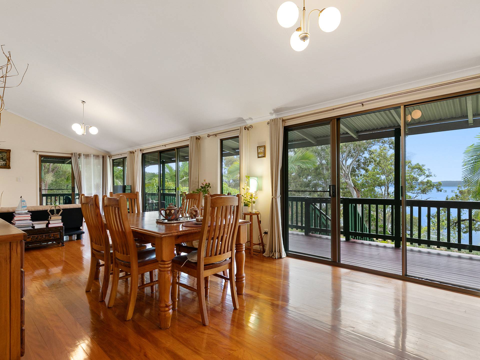 20 Weeroona Ave, Macleay Island, Macleay Island - Thumbnail 6