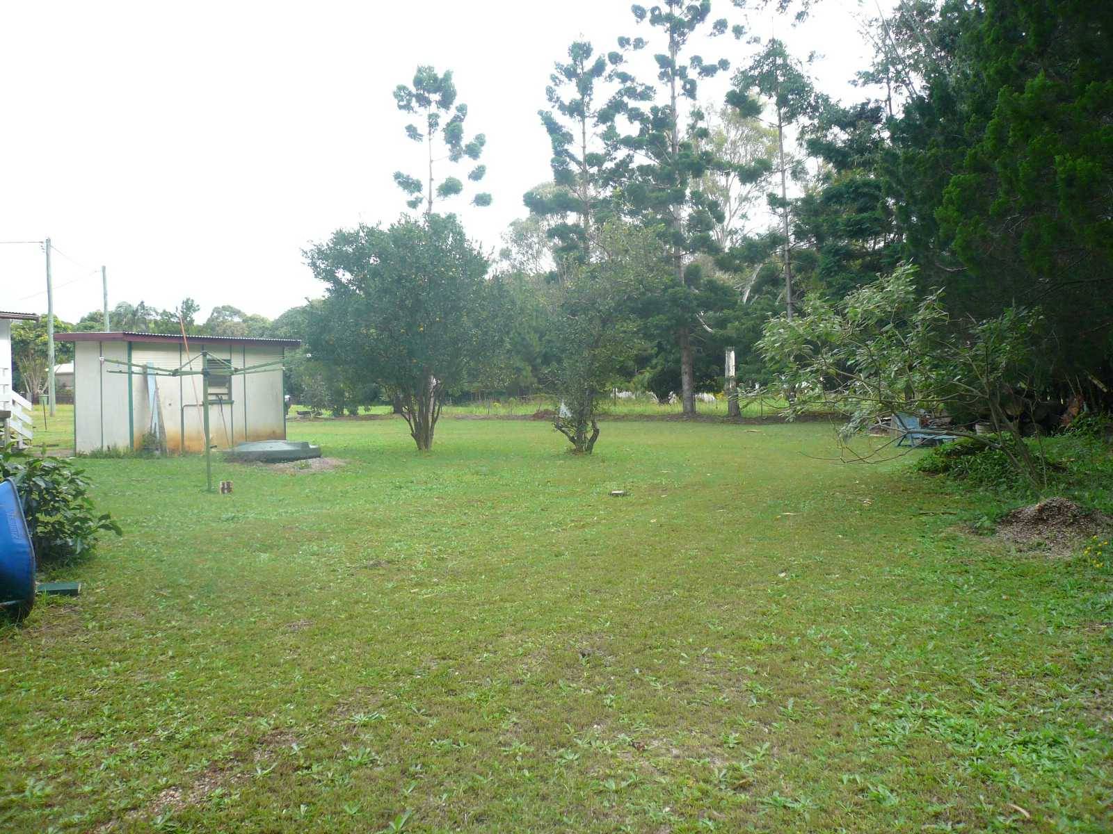 25 Betty Street, Macleay Island, Macleay Island - Thumbnail 3