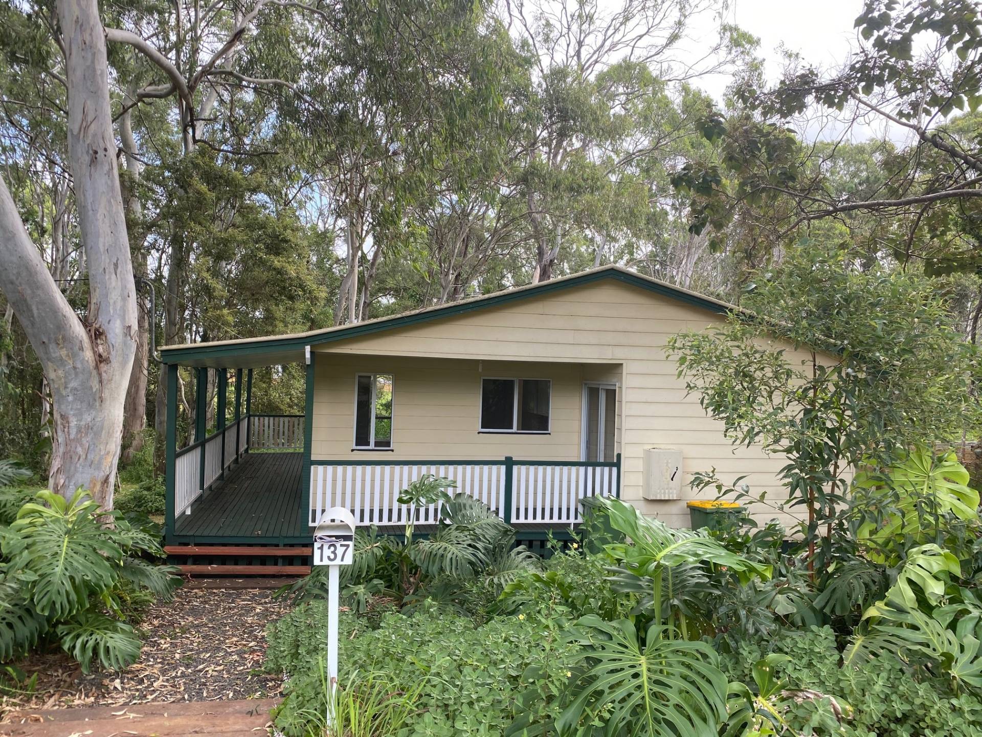 137 High Central Rd, Macleay Island, Macleay Island - Thumbnail 2