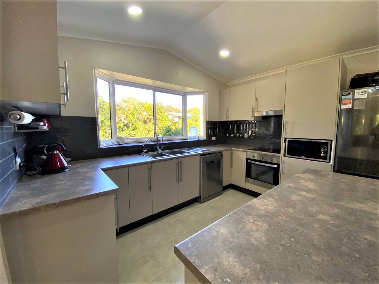 67 Scotts Rd, Macleay Island, Macleay Island - Thumbnail 3