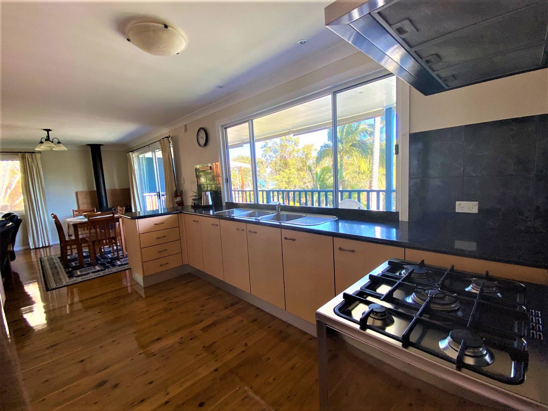 56 Coondooroopa Dr, Macleay Island, Macleay Island - Thumbnail 7
