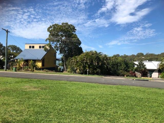 69 Camena St, Macleay Island, Macleay Island - Thumbnail 2