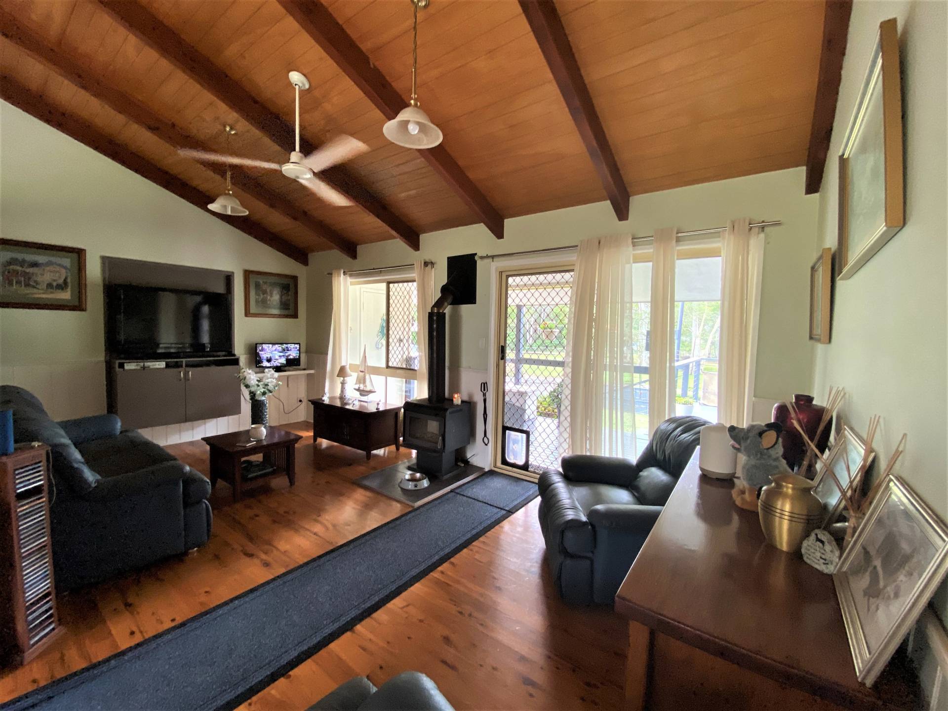 12 Gordon Rd, Macleay Island, Macleay Island - Thumbnail 5