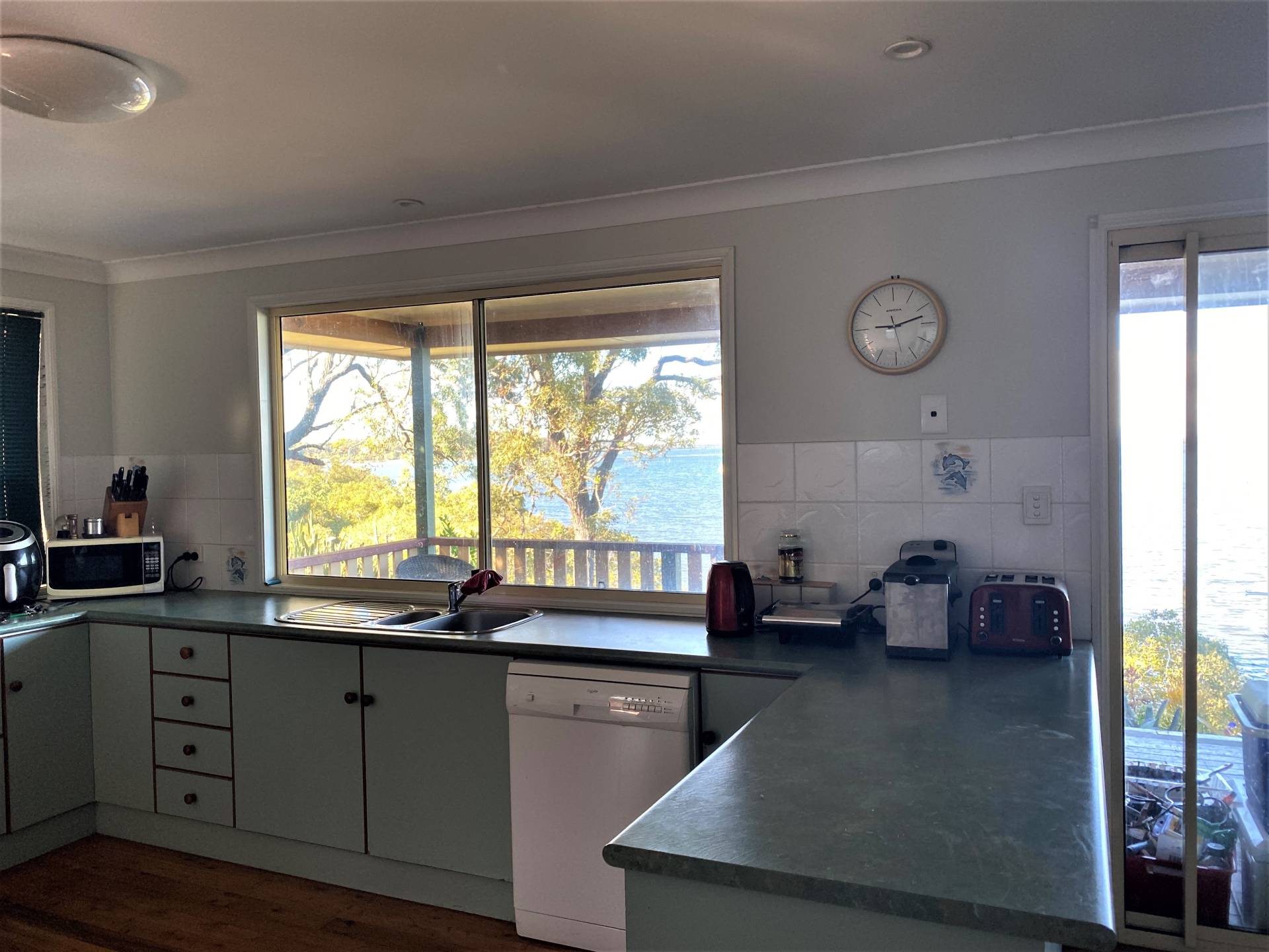 64 Western Rd, Macleay Island, Macleay Island - Thumbnail 2