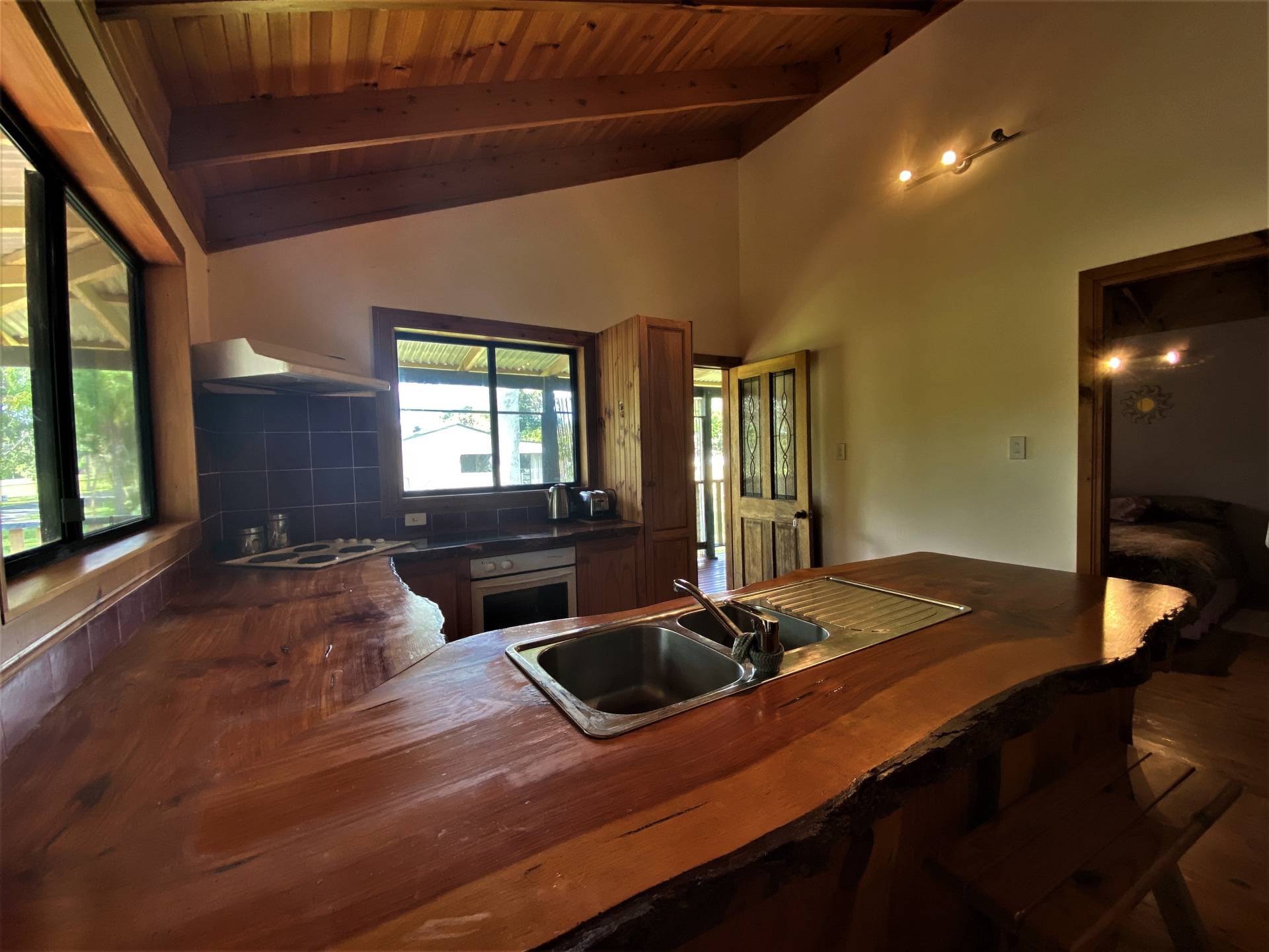 42 Gordon Rd, Macleay Island, Macleay Island - Thumbnail 4