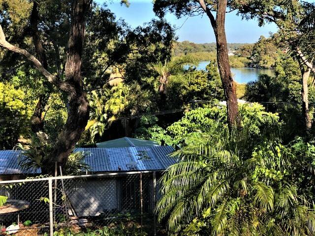 8 Blue Waters Cres, Macleay Island, Macleay Island - Thumbnail 2