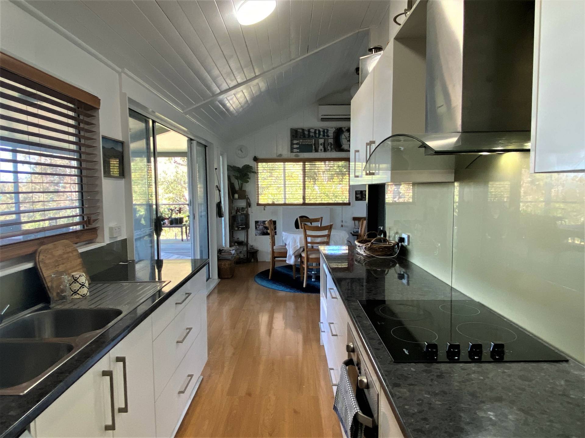 20 Cowes St, Macleay Island, Macleay Island - Thumbnail 7