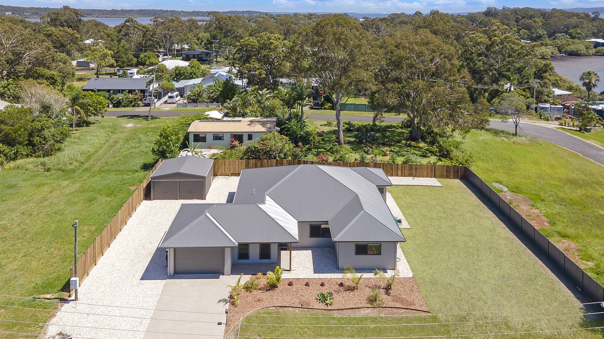 65 Camena St, Macleay Island, Macleay Island - Thumbnail 2