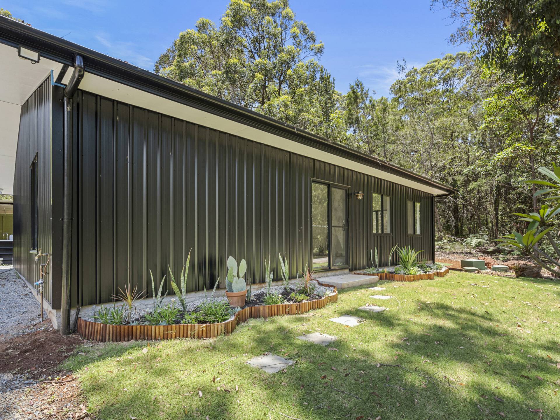 25 Rumbin St, Russell Island, Russell Island - Thumbnail 2