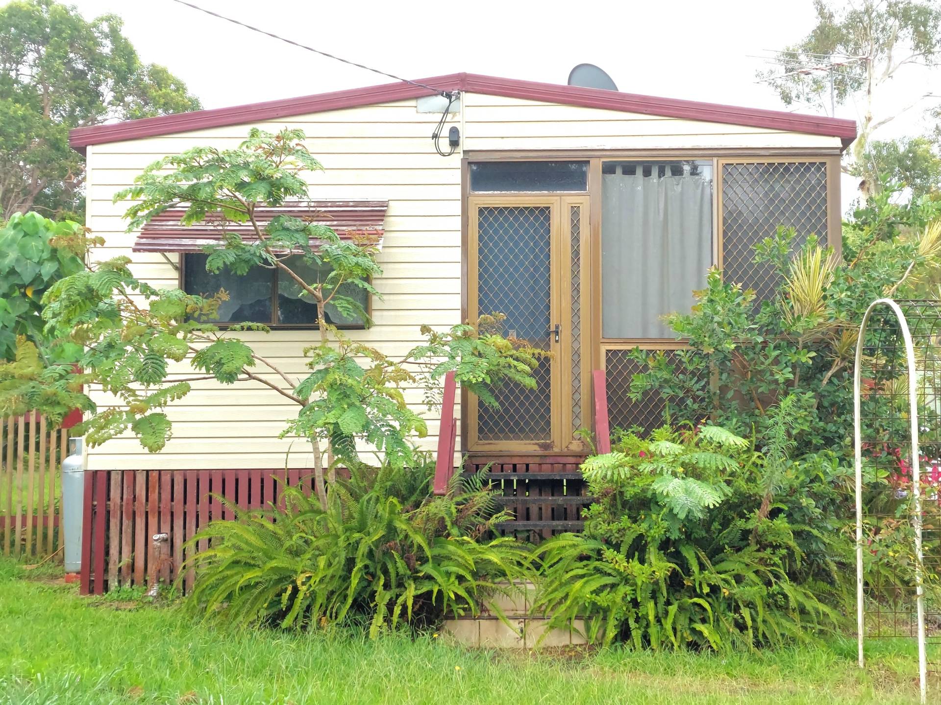 19 Florence St, Macleay Island, Macleay Island - Thumbnail 2