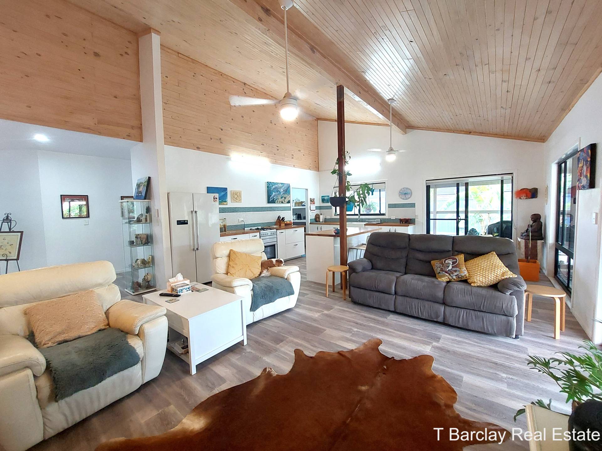 32 Udara Dr, Macleay Island, Macleay Island - Thumbnail 2