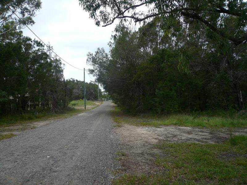 8 Leanne Street, Macleay Island, Macleay Island - Thumbnail 2