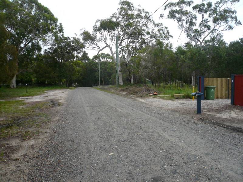 8 Leanne Street, Macleay Island, Macleay Island - Thumbnail 3