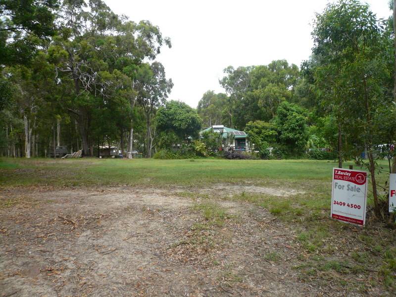26 Noon-Muckle Street, Macleay Island, Macleay Island - Thumbnail 2