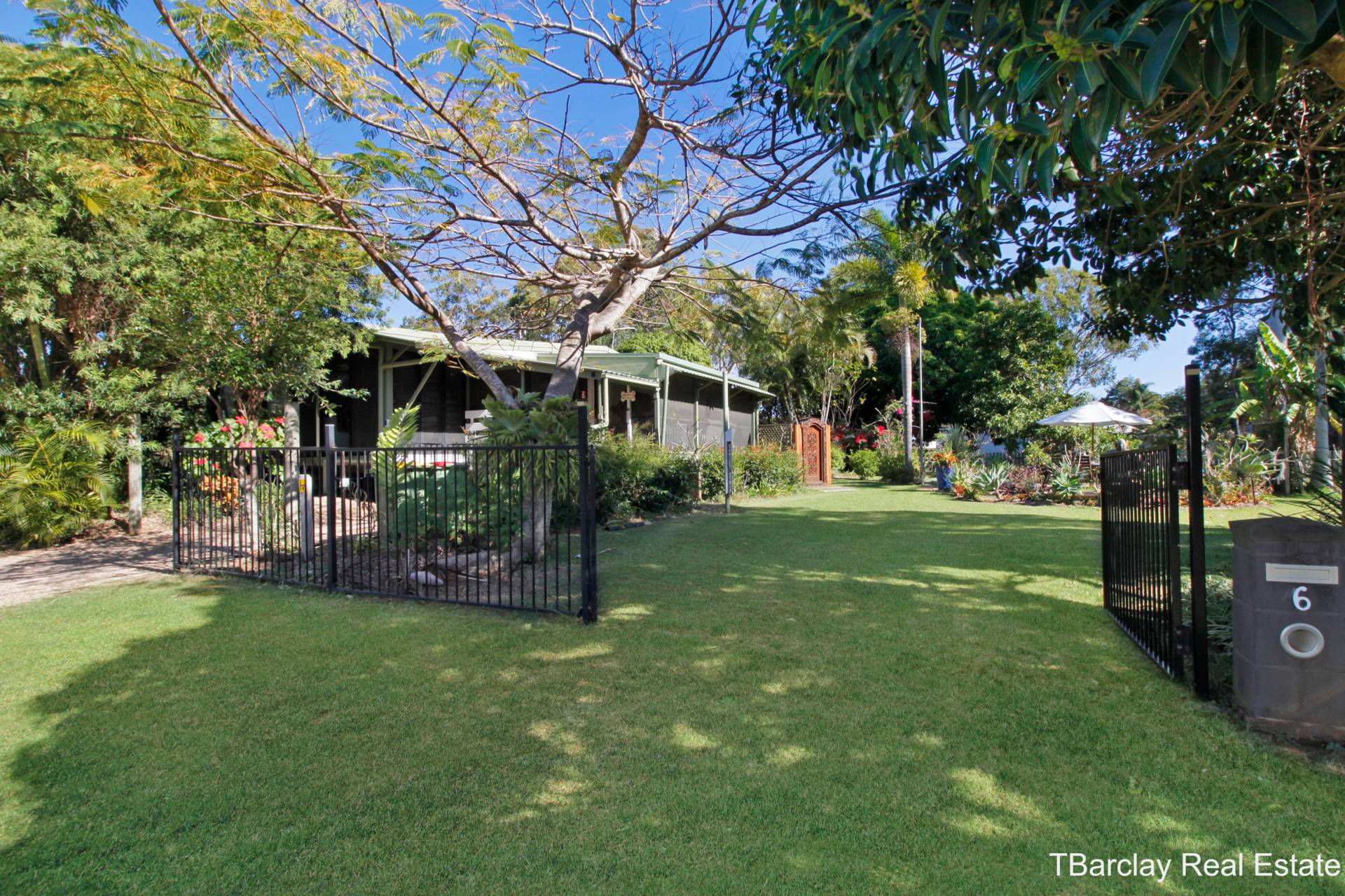 6-8 Sunset Strip Street, Karragarra Island, Karragarra Island - Thumbnail 2